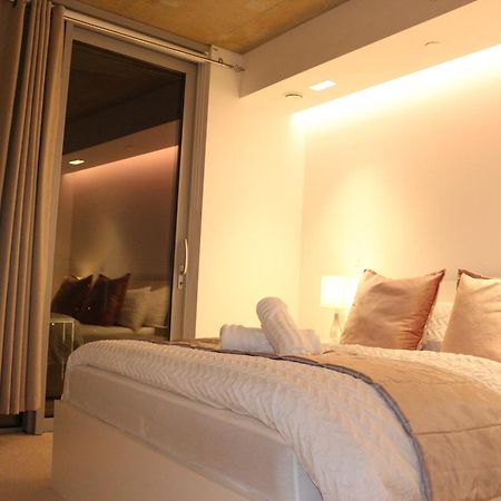 Luxury 1 Bedroom Apartment In Londen Buitenkant foto