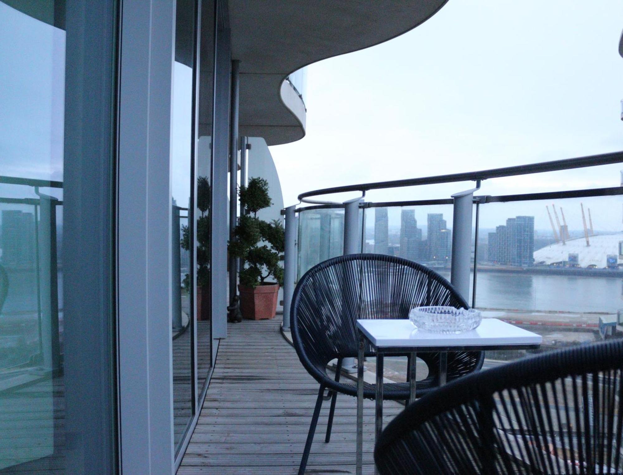 Luxury 1 Bedroom Apartment In Londen Buitenkant foto